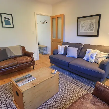Holiday home Stones Throw